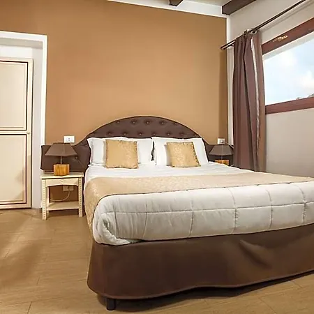 Domus De Vida Hotel *